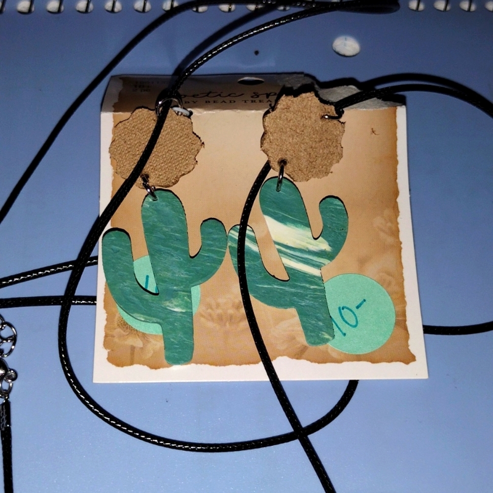 🌵Cacti necklaces set of two🌵